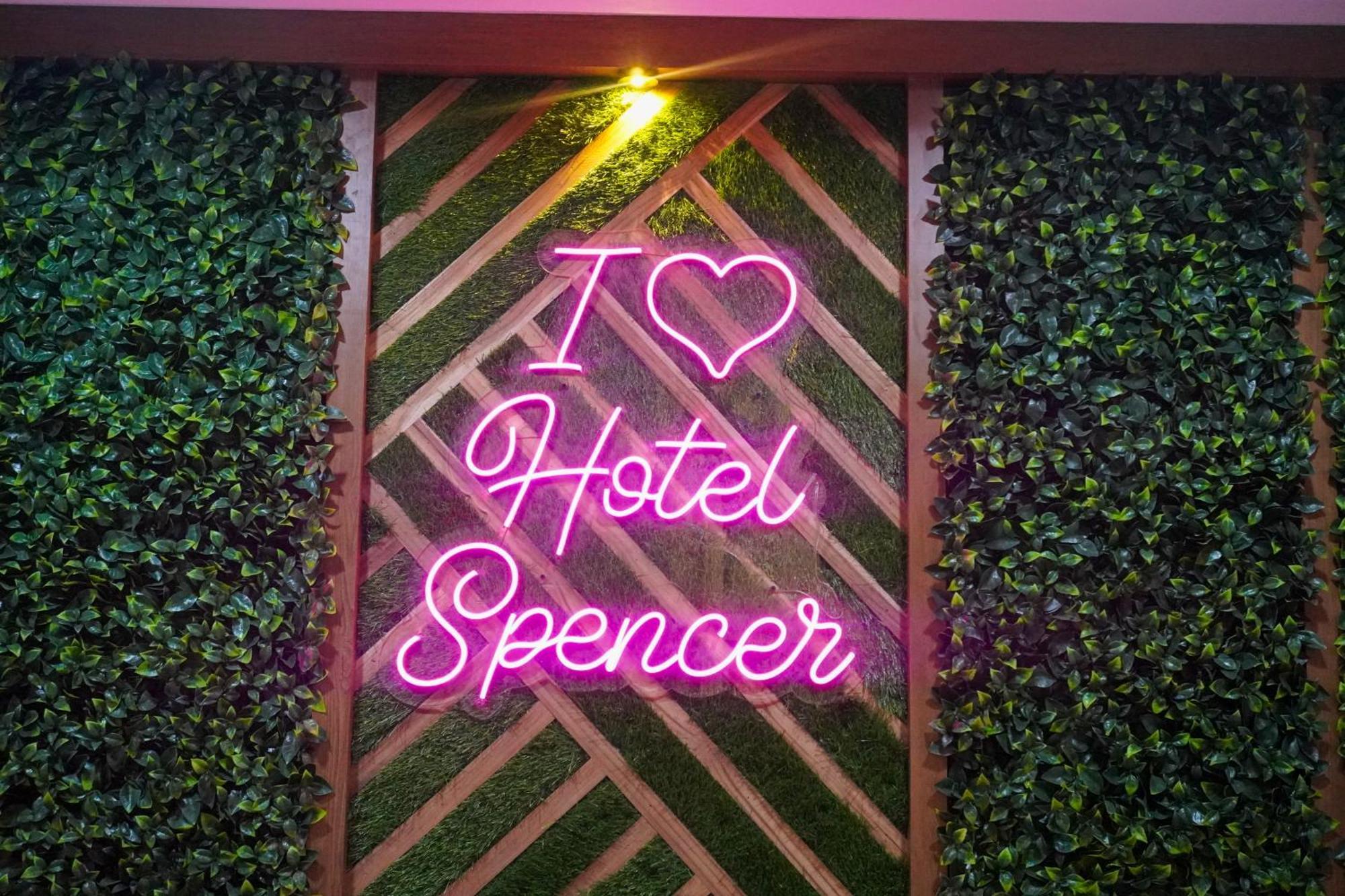 Hotel Spencer-Navi Mumbai Exterior foto